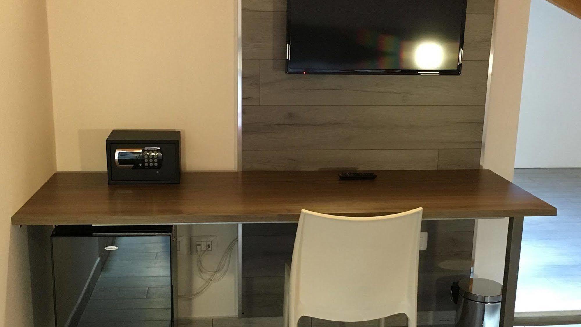 House 3*